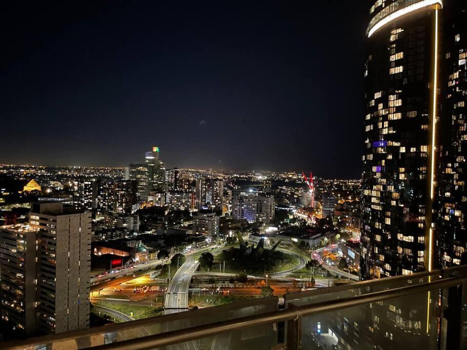 Lux 3 Bedroom Apartment In Southbank, Melbourne